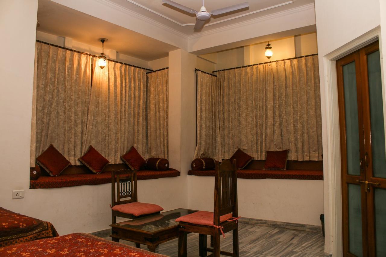 Adhbhut Hotel Jaipur Exterior foto